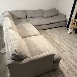 Rooms To Go Cindy Crawford Home Grey 3 PC Sectional Couch - Delivery Available 🚚 - Retails $2799!