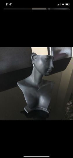 Earring and Necklace Display Mannequin