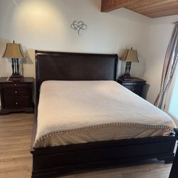 Cal King Size Bed Set Ashley Brand