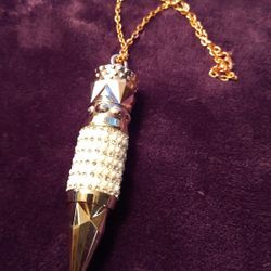 Queen Matte 3 in 1 LIPSTICK