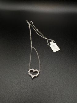 14K white gold natural diamonds beautiful heart pendant necklace