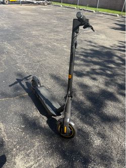 🔥 MINT Segway Max G2 Electric Scooter - Long Range Commuter Scooter w/ 43 Mile Range, 22 MPH Speed