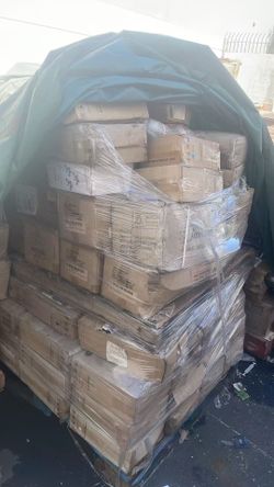 Liquidation Mixed Dumbbell Pallet – 48 Boxes Assorted Weights & Styles