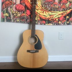 Yamaha  F-310 Acoustic Guitar 
