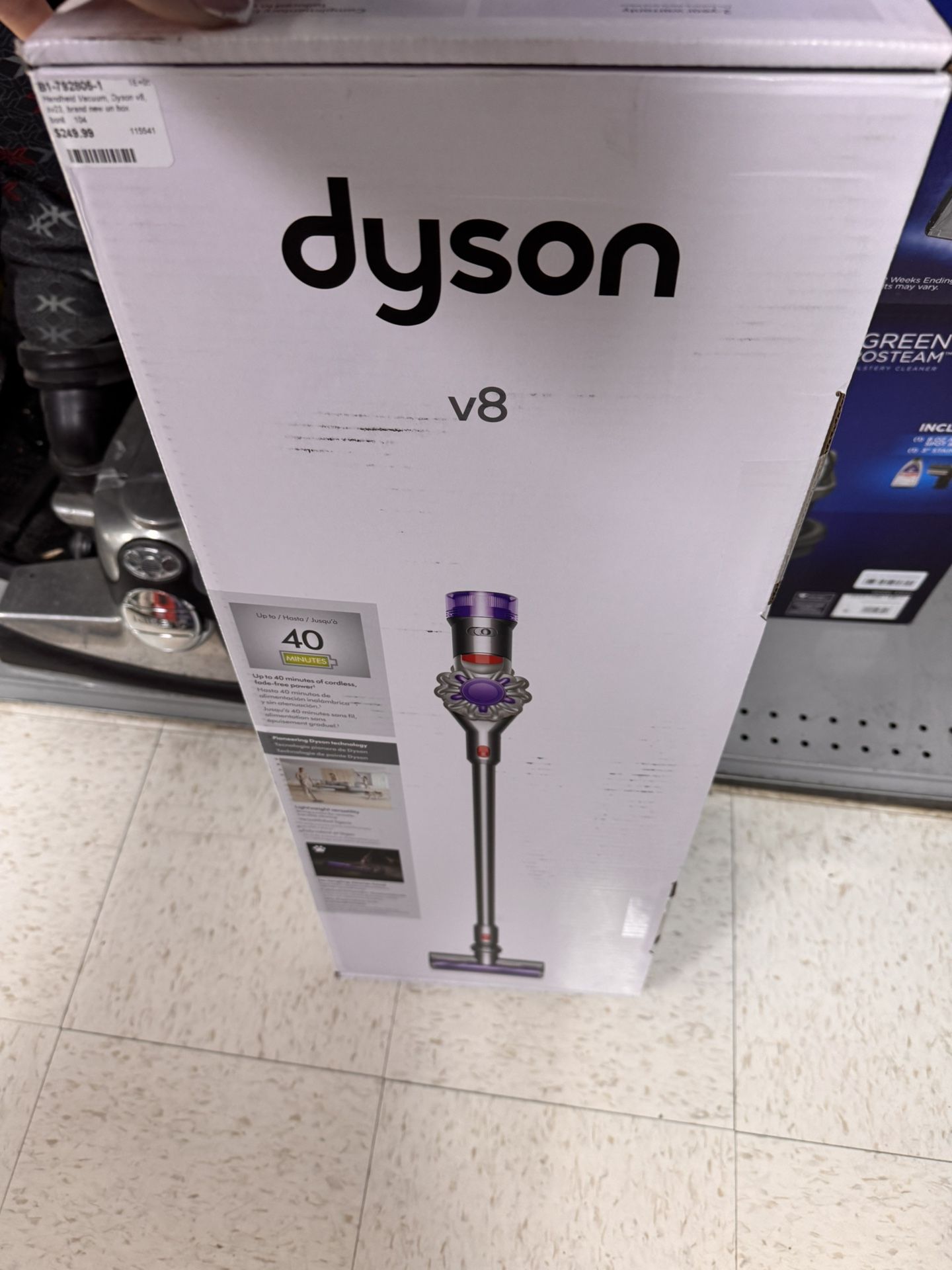 Dyson V8 Vacuum
