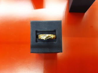 Yellow Gold 10k (.417) 3.4 grams Size 11