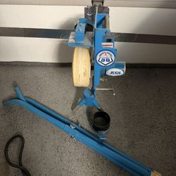Jugs PS50 Pitching Machine - Baseball And Softball