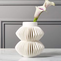 Celia White Porcelain Vase 