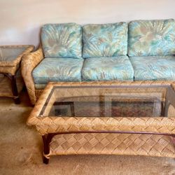 15 pieces! Queen sleeper sofa, a chair and dining