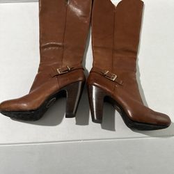 Softie Leather Boots Size 9  Excellent like new condition worn for photo shoot 