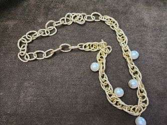 🌿🦋40in Gold Chain Pearl Necklace 🦋🌿