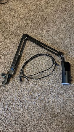 Fifine microphone with arm