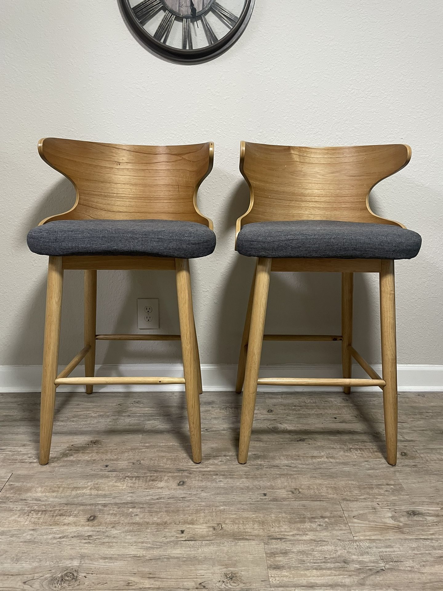 2 Wooden Stools 
