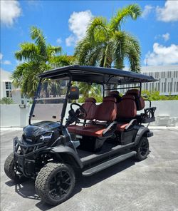 2025 Gorilla 6-Seater Lifted — Black on Cognac Leather