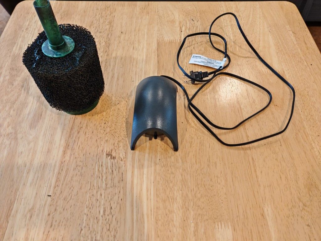 Whisper Air Pump + Sponge Filter