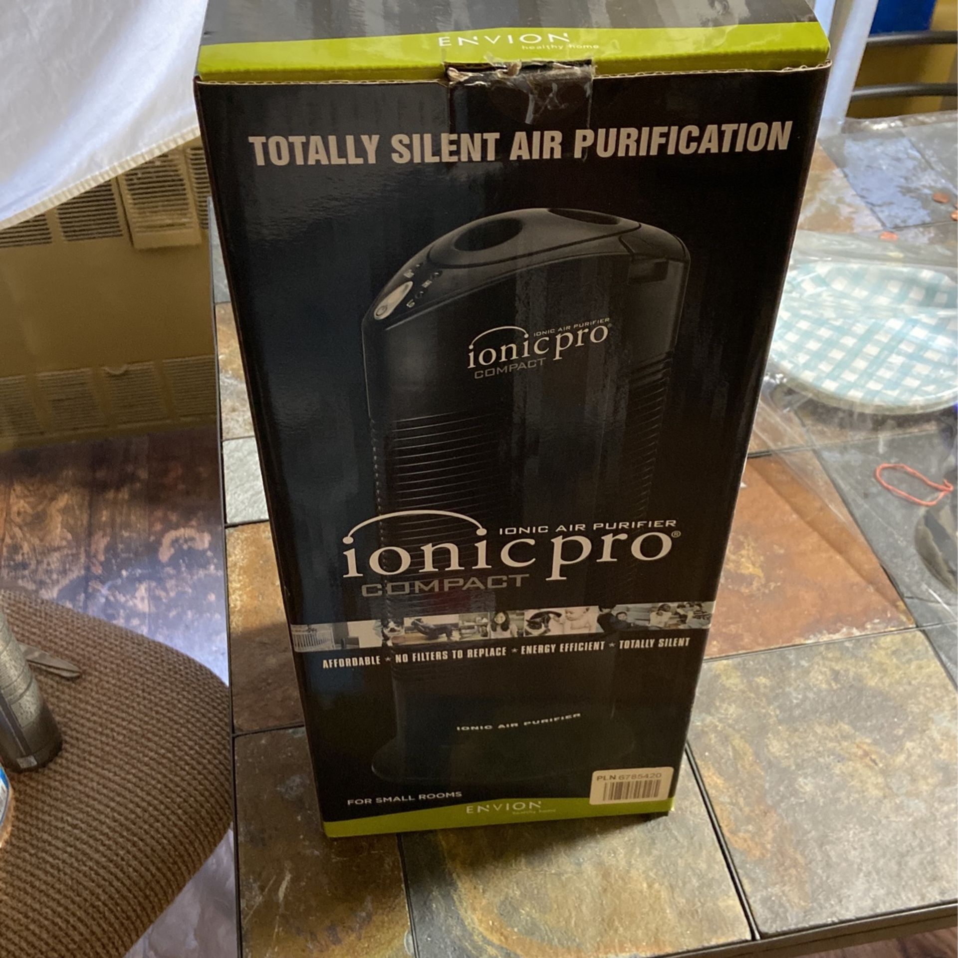 Iconic Pro Compact Air Purifier