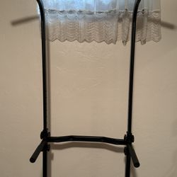 Pull Up And Dip Station