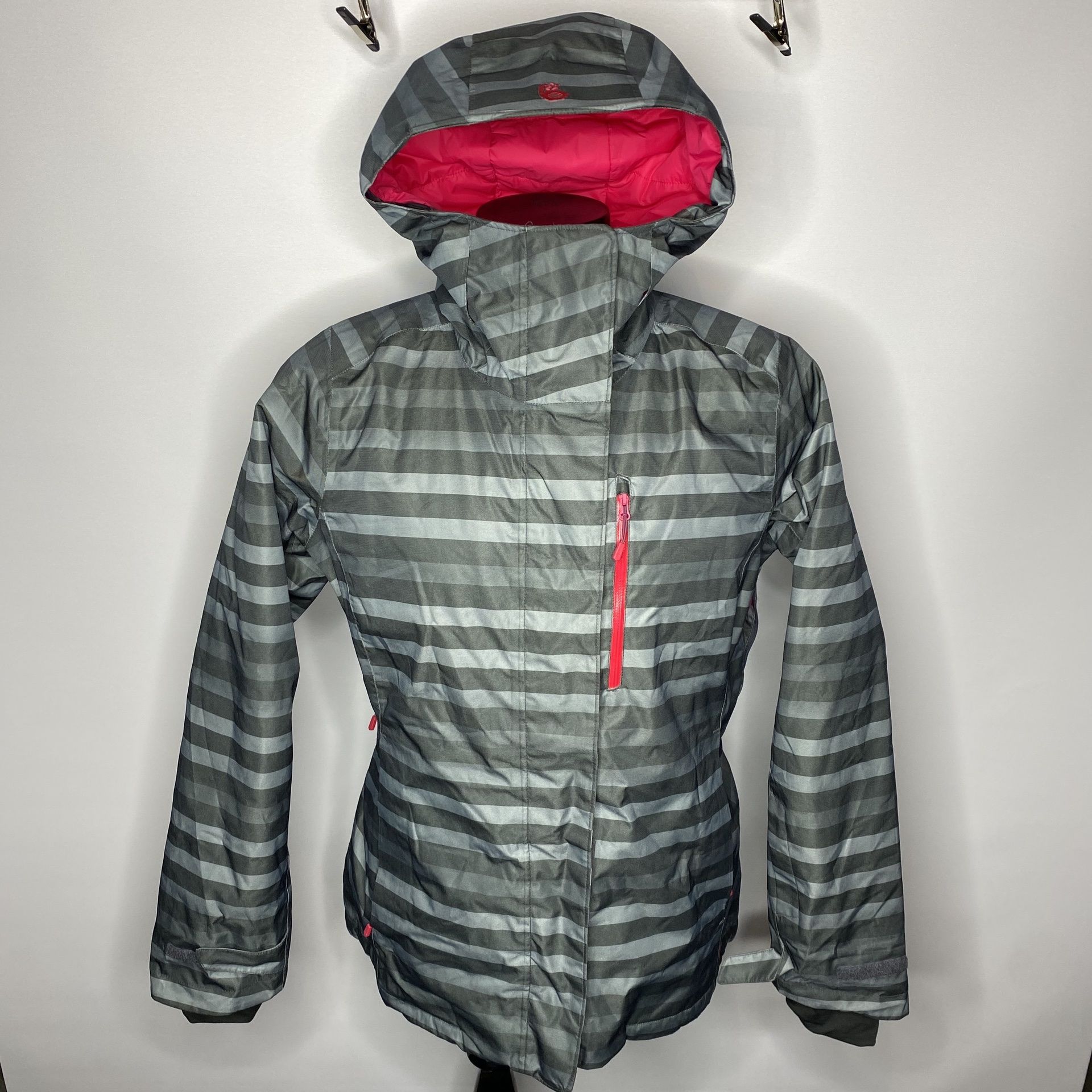 Womens XL - Mountain Hardwear Dry.Q Thermal.Q Waterproof Ski/Snowboard Jacket