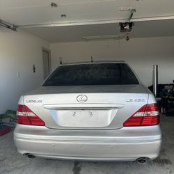 Lexus LS430