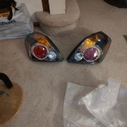 Nissan Altima Rear Light Fixtures