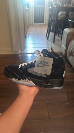 Jordan 5 Metallic