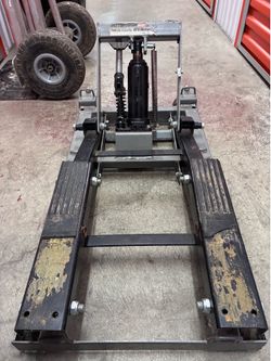 I HAVE A PITTSBURGH BRAND MOTORCYCLE JACK FOR SALE