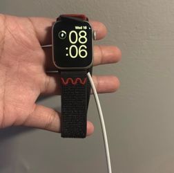 Apple Watch SE3 Starlight (RECEIPT FOR PROOF)