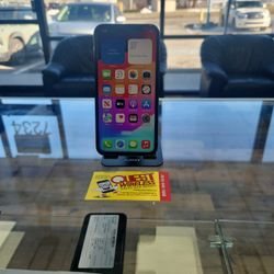 iPhone 11 PRO 64GB Unlocked For All Carriers 