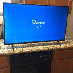 Vizio 40 Inch TV With Remote 