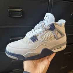 Jordan 4 Midnight Navy