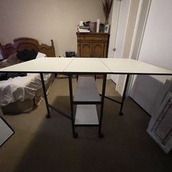 expandable desk/table