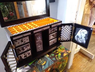 Alternative Alice jewelry box