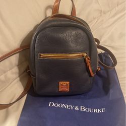 Small Dooney Bourke Purse Backpack for Sale in San Antonio TX OfferUp