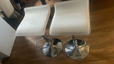 Barstools white
