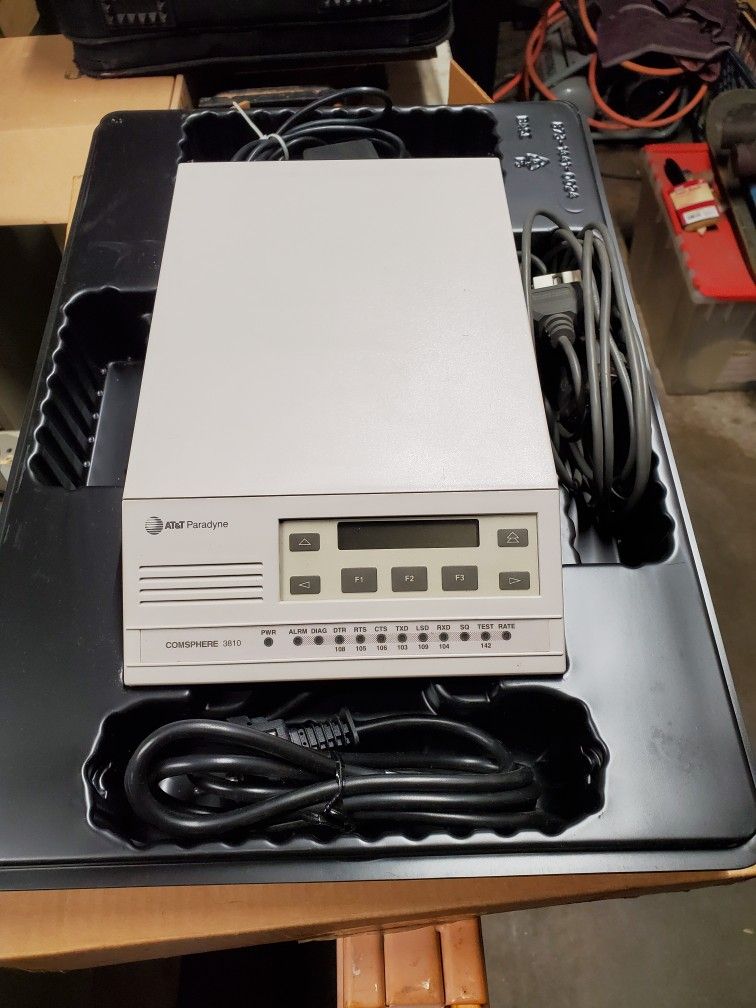 AT&T Paradyne COMSPHERE 3810 Modem