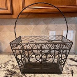 🌹Pretty Decorative Wrought Iron Magazine Rack with Handle.  Multiple uses.  Please Read Description Below For More Details.