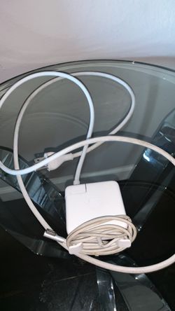 Apple laptop charger