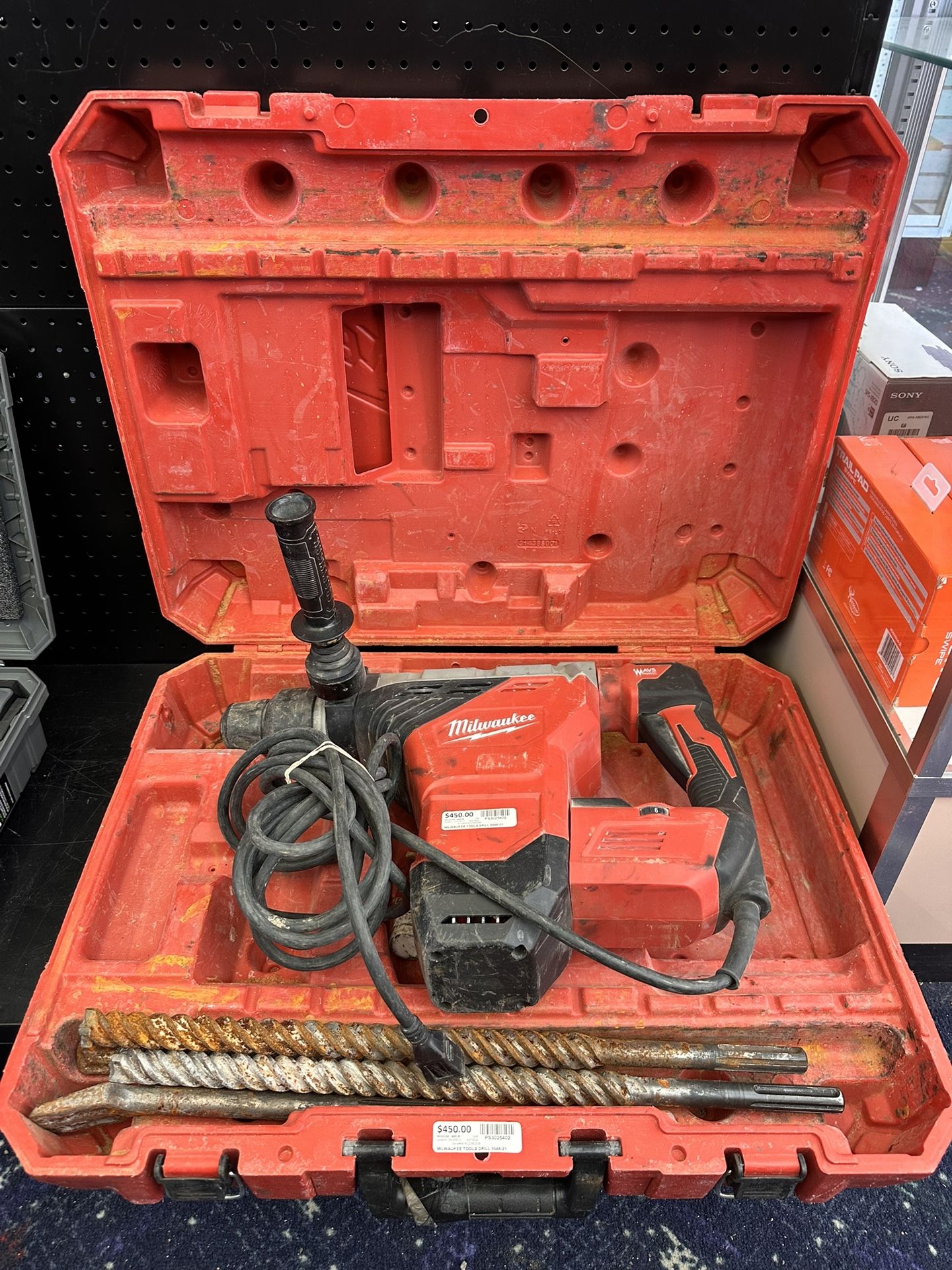 Milwaukee 5546-21 Hammer Drill - Corded