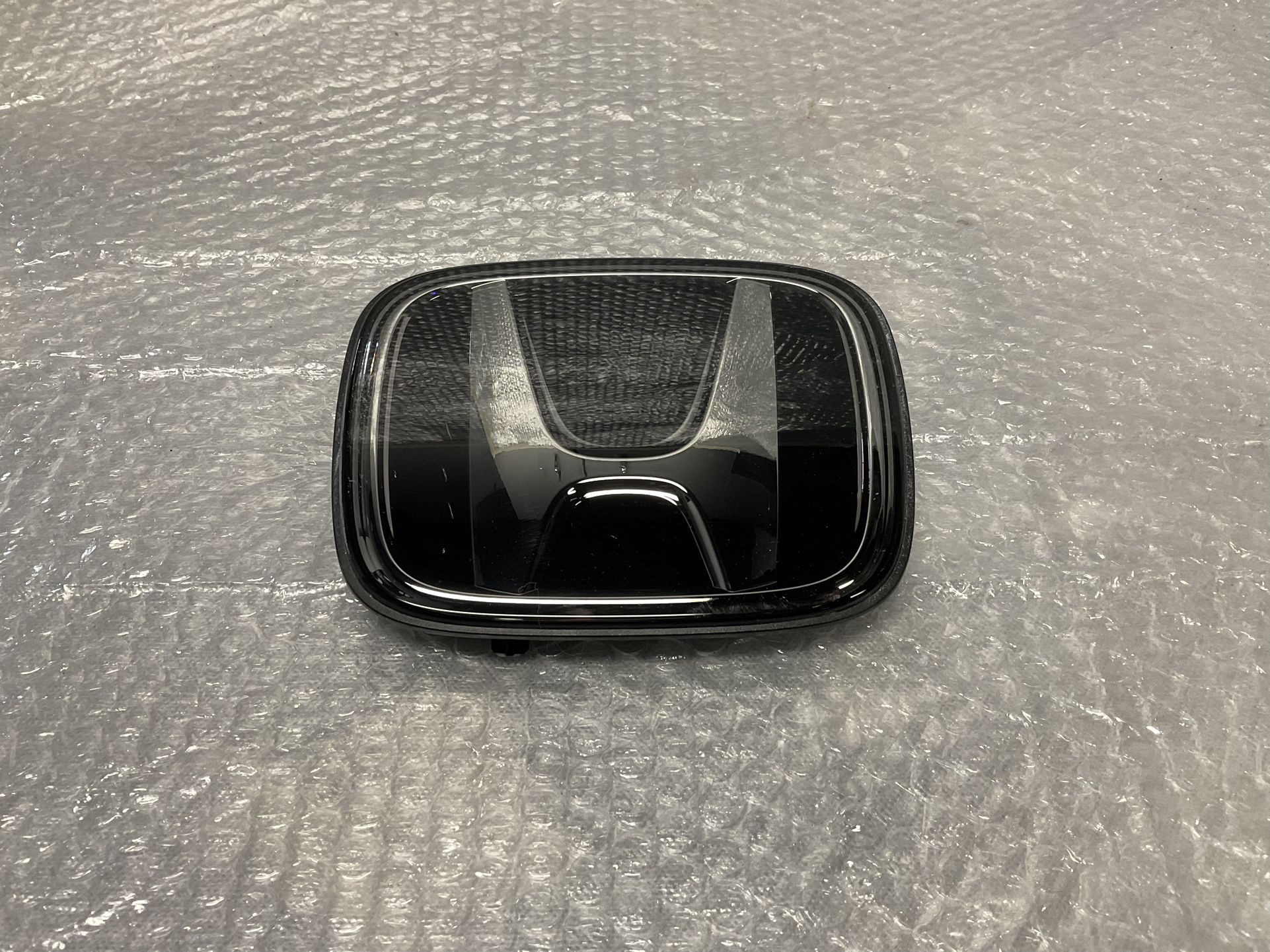 Honda Front Bumper Emblem Oem Used 