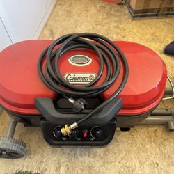  Coleman RoadTrip 285 Portable Stand-Up Propane Grill with 3 burners 