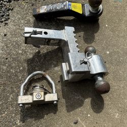 Trailer hitches/ trailer lock