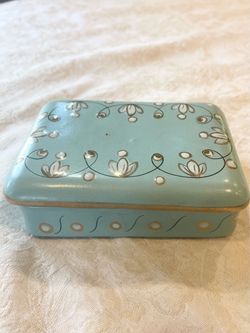 Jewelry trinket box