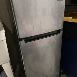 Magic Chef Mini Fridge