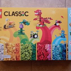 Lego Set with 1,601 Pieces - New/Unused
