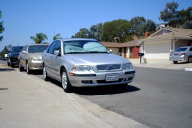 2001 Volvo S40