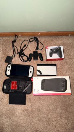 Nintendo Switch OLED Bundle – Nitro Deck, Pro Controller, 256GB, Case