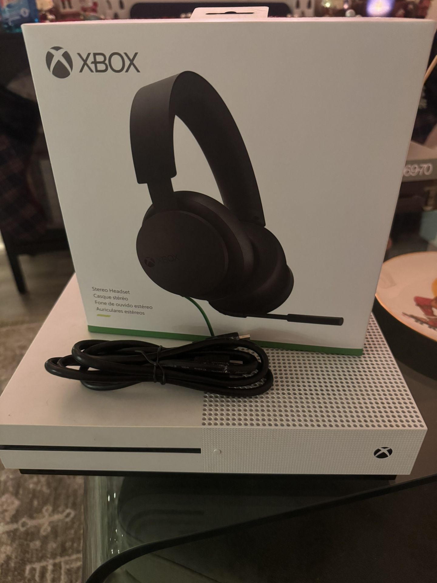 Xbox One S and Xbox Headset