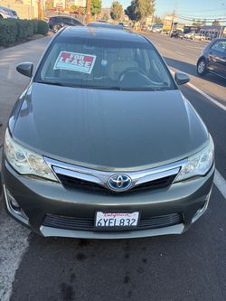 Toyota Camry Hybrid Sedan