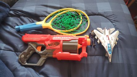 Toy Bundle with Nerf Gun!!