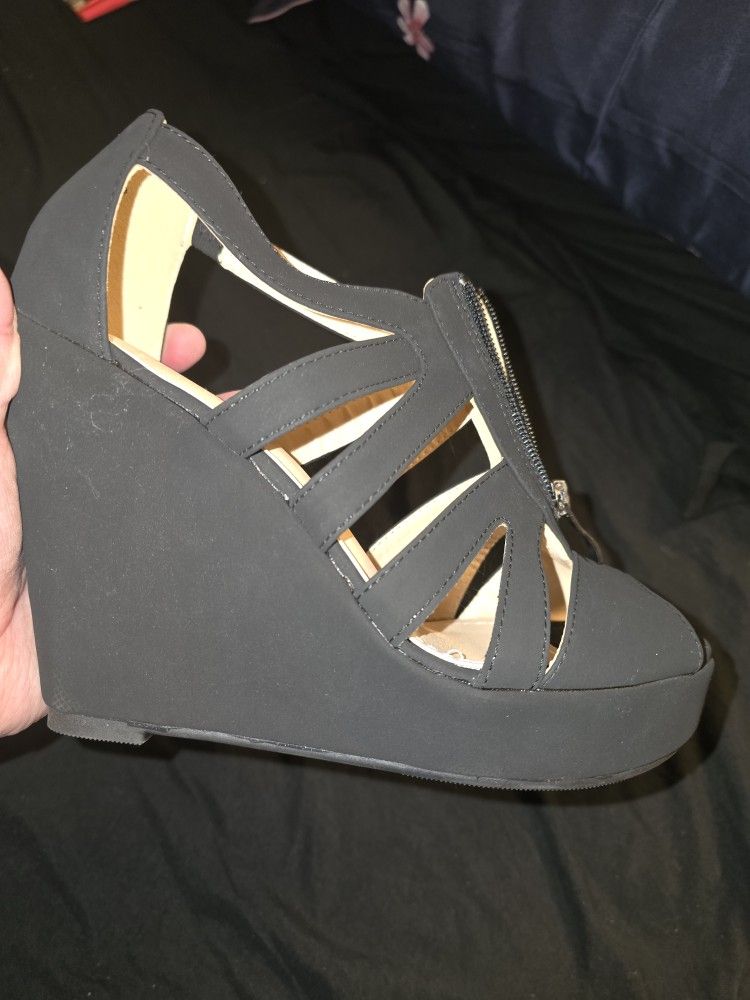 Black Pumps Size 8 Brand New